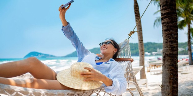 10 Scenarios Where eSIMs Save You Time, Money, and Stress