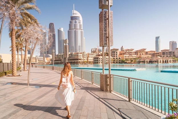 The Rise of Smart Travel: How eSIMs Fit into the Future of Tourism